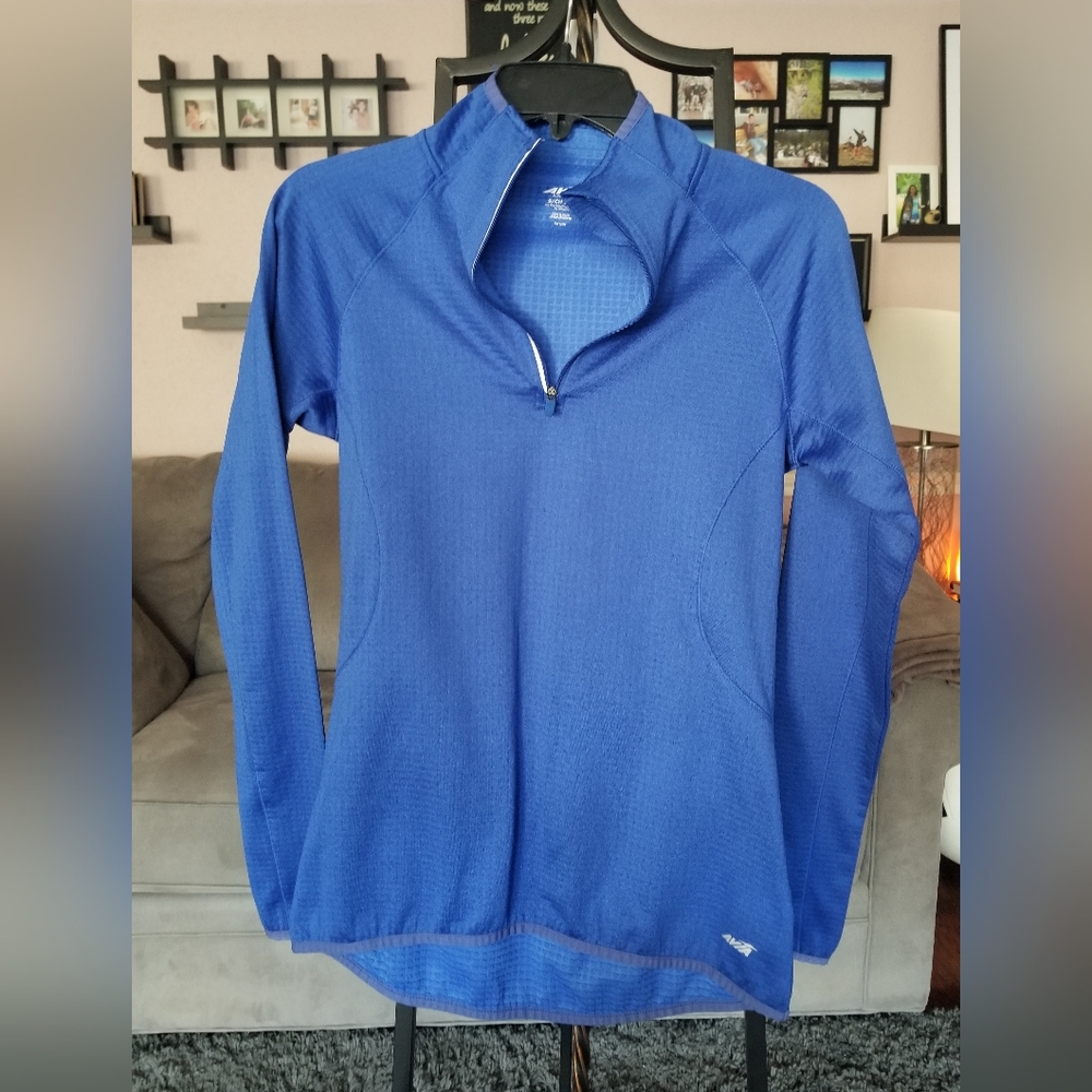 Avia quarter zip blue pullover